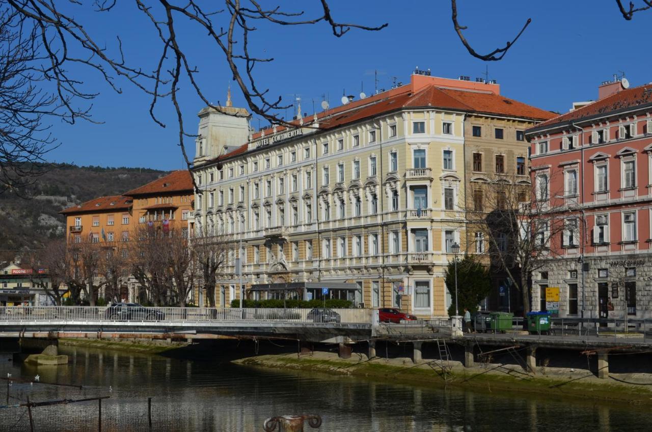 Rooms & Apartments Infinity Rijeka Exteriör bild