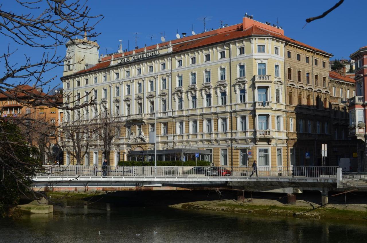 Rooms & Apartments Infinity Rijeka Exteriör bild